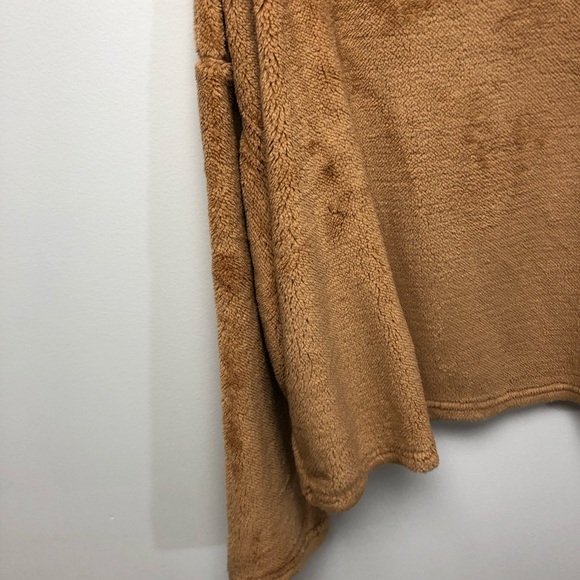 Topshop Teddy Sweater - Picture 3 of 9